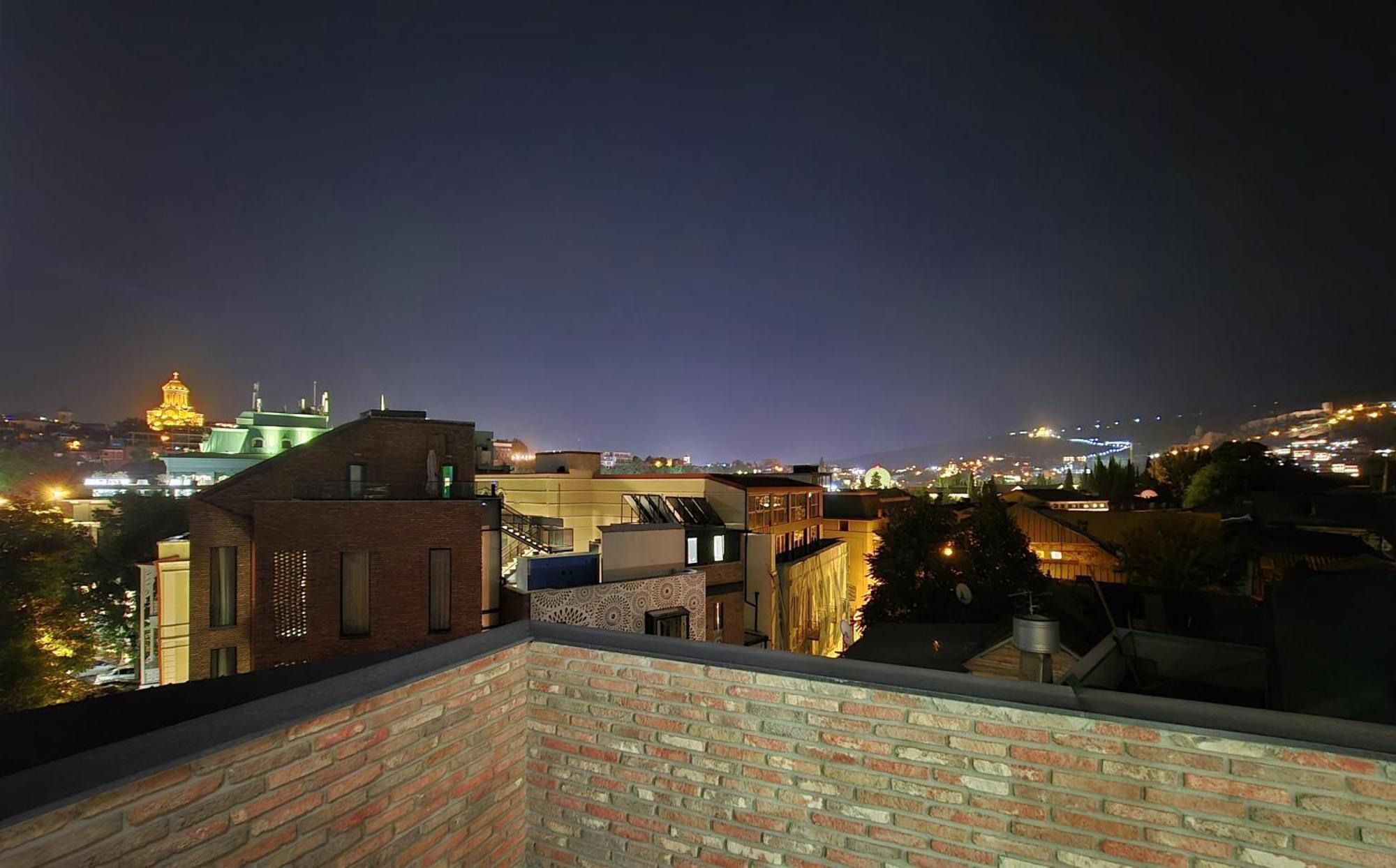 Griffin Hotel Tbilisi Exteriör bild